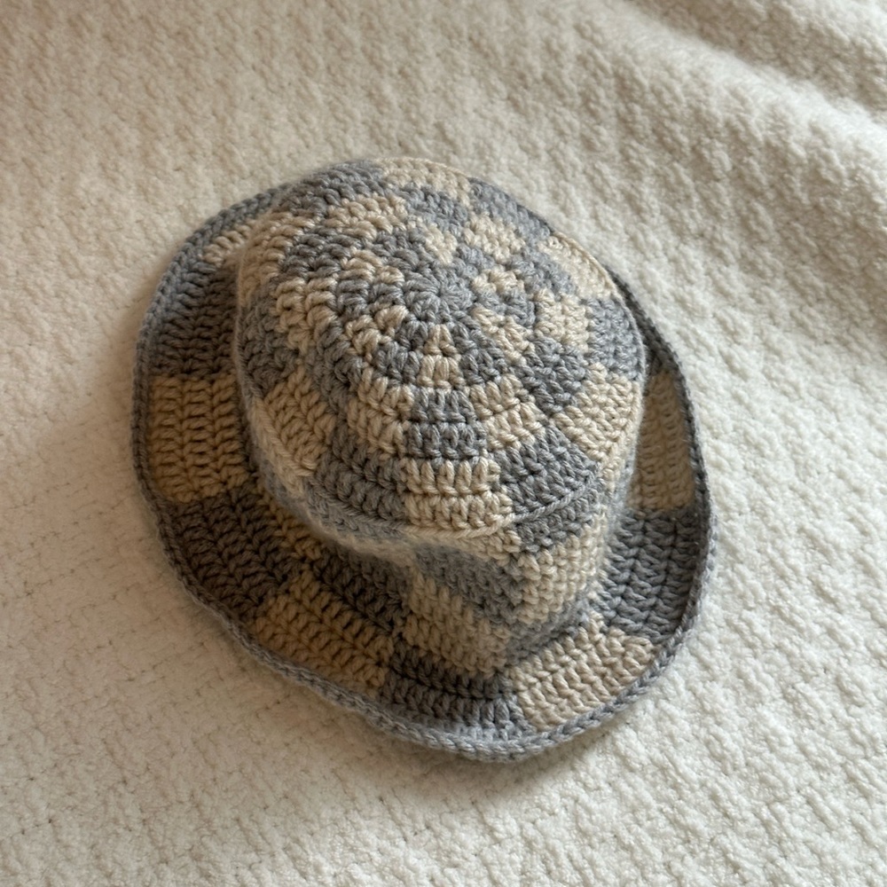 Hand knit checker hat
